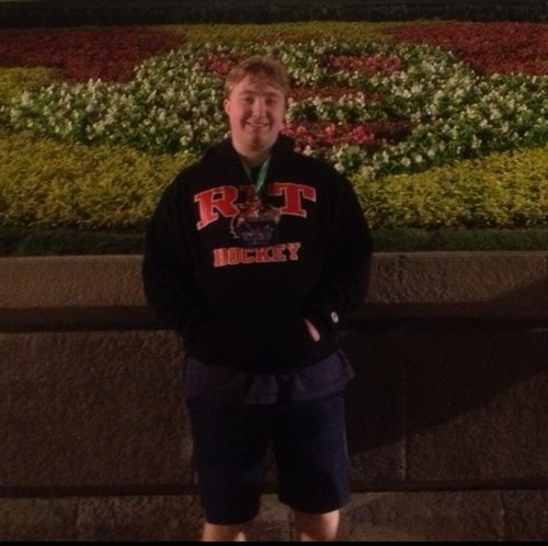 eaa6959's profile picture. Developer and hard worker