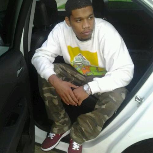 #freeMoeMoe
#freeVince
#freeKenKen
Cheese Pringles an peach sour patches be good af when u high rs