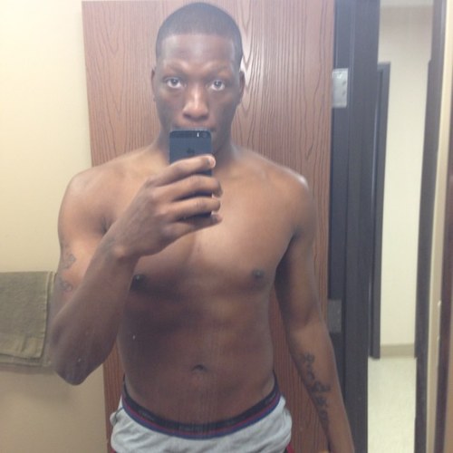21 from philly loves basketball and sports good dude great personality learning everyday keepn god first