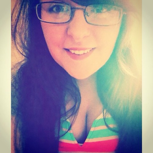 Follw me i follow back!!
Single
Music is my life! 
Famiy and friends mean everything to me!
I write songs and poems!!