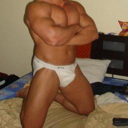 Soy un tipo serio me gusta un buen sexo si me sigues quizas te doy mi pin