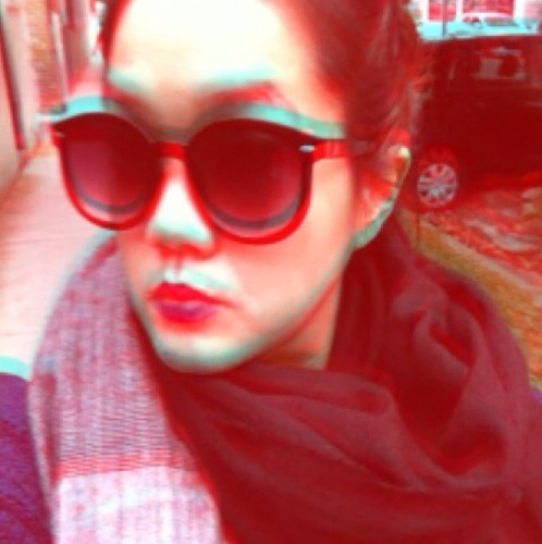 UX designer, food nerd, undercover cat.