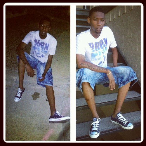 IM ALL ABOUT AH DOLLAR$$$$$ FAM FUCC DA OTHER SHIT.......... CANT BUY LOVE CANT HIDE HATE..FREE LIL ROOKIE LOYALTY B4 ROYALTY..AND ITS ALWAYS CASH B4 ASS