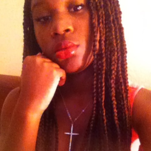 This Twitter is old , go follow my NEW Twitter : _Keyviaaaaaaa!!!!!!