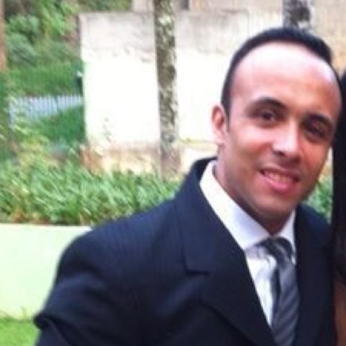 Formado em administração Hospitalar. São Paulino de coração.