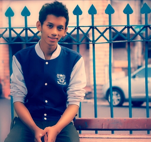 iddinsyah_'s profile picture. polytech student king . 20 years old . welcome to my dot :)
