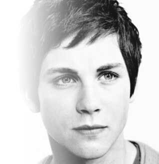 TheAlbusPotterP's profile picture. Hey I am albus potter in Slytherin MC :)