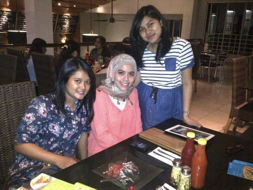 Mrs.Reza | Arfaiz' Mommy | Doctor
