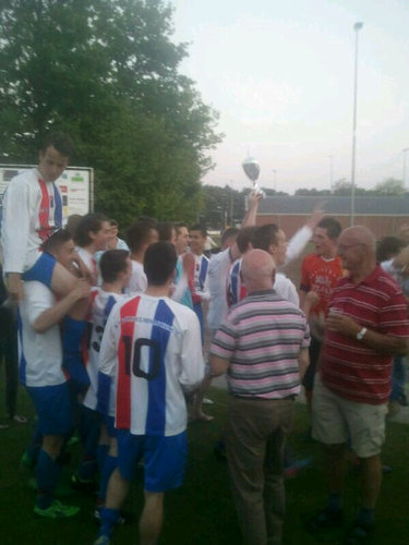 PSV EINDHOVEN / ONE CLUB ONE LOVE / S.V. Wilhelminaschool 1!