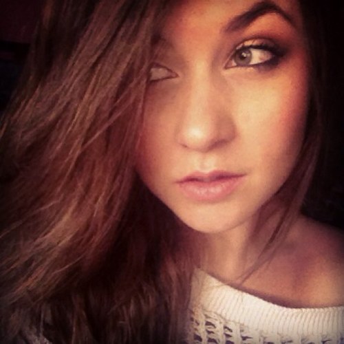 i dance, play guitar and piano and sing. Follow me