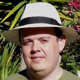 Periodista en @BCN_SantsMont. Enamorat de @LaMevaBCN.  Peregrino con @Entretejados. Català, español & english.
