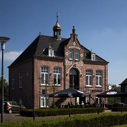 Lekker dineren, lunchen of een kopje koffie drinken?
Wij heten u van harte welkom in ons restaurant!
Kim, Aming en medewerkers