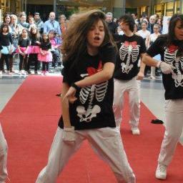 Maria,14,Greece,#Directioner,love #MikeyFusco and #ToBeOne.I'm a dancer.I dance hip hop,ballet and contemporary dance.