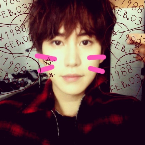 แอคนี้เอาไว้ฟอลจ้า ^ ^ ไบโออ่านได้ที่แอคหลักเน้อ~~ เมนหลัก ฮยอก ฮัน คยู แต่รักทั้ง13คนจ้า