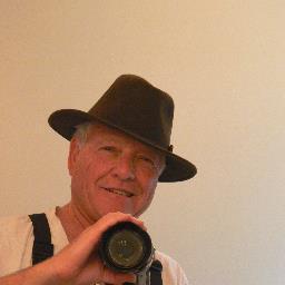 viewsontheriver's profile picture. 