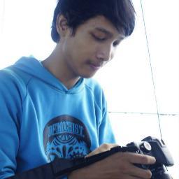 A person who never made a mistake never tried anything new. 
- Albert Einstein -