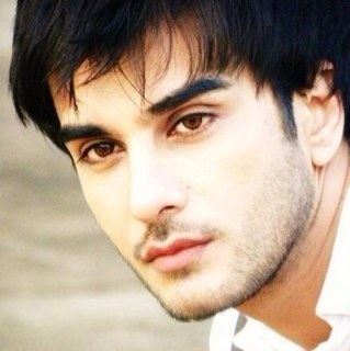 layan7771's profile picture. لآتبحث عن شخصآ تتمنآه فيجعلك عبدآ بل إبحث عن شخصآ يتمناك فيجعلك ملكآ