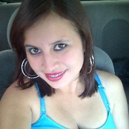 Criminalista y Psicopedagoga, hablar claro y con sinceridad es mi fuerte, amante del dulce, enamorada de la vida, de la honestidad y del amor.