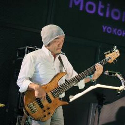 Naoyuki Nakamura 早速av Bassesを売りに出している Ben Epstein さんからメールあった レス早いぜー そして1100ユーロのようだ しかし Paulturnerさんのモデル一択が ベストな気がしてならない