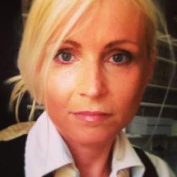 MissSiphora's profile picture. Bankrådgiver gældsrådgivning💰spinningsinstruktør🔥stolt mor 💕freelance boganmelder📘 og blogger. ❤️ #MrsSiphorasAthenaeum #MalouSiphora