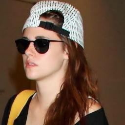 KrisStewUpdates's profile picture. Kristen Stewart Fans from LA. Hi this is maggie and judelyn, we are 13 years old, we ilove robsten! robsten is UNB(R)O(K)EN! RobSten for life!