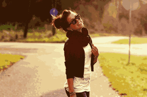 Living life to make my MoM proud.. [†] I am wHo I am,..•Life's unfAir.. Get used tO it.. ∞WilD hearts can't be bRokeN∞ _*18*_ I doN't caRe....... I L♥VE IT