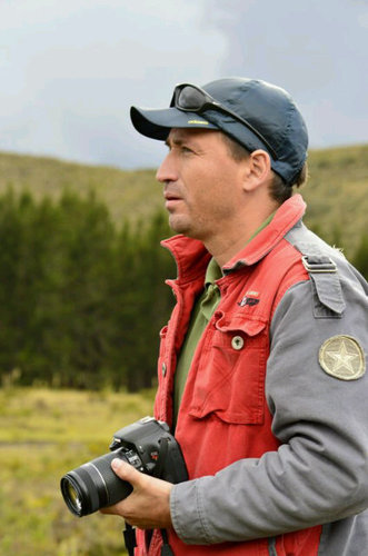Apasionado del aire libre los viajes el trekking y aficionado por la fotografía.
Master en Dirección y Gestión de Empresas Turísticas.