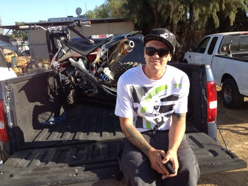 Im just a man livin the dream! trying to make it day by day riding my dirtbike and living life to its fullest.. Follow me in Instagram @ssfmx