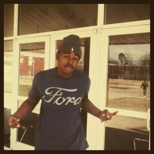 Follow me i will follow back