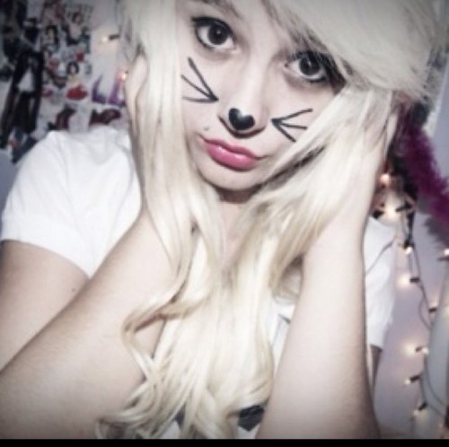 KittyGirlFake's profile picture. I like to bite sometimes but it doesnt hurt shhhhh