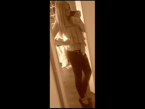 Dσn't Be Nσrmαl,Be Crαzy'♡