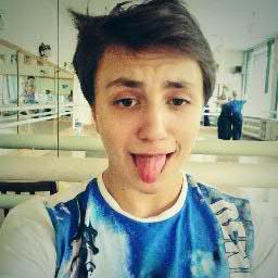 Hello!) I'm V-Znak and I'm vlogger. I like sport and music) Follow me! ... and I will follow you!)  
VK: vladislav_znak
You Tube: Zna4ekLive