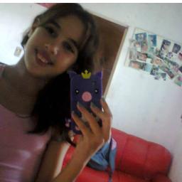 i love music
i know sing much well
my voice is beautiful and i love sing