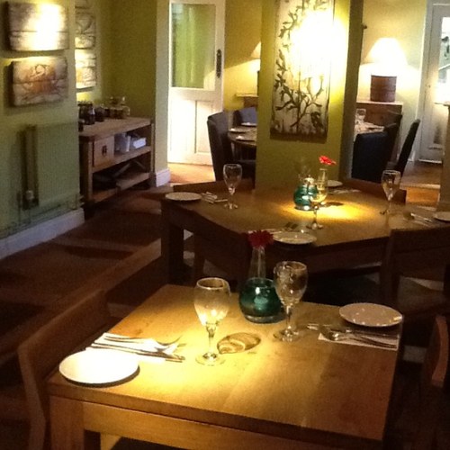 Stylish pub with dining rooms serving great food and beer.