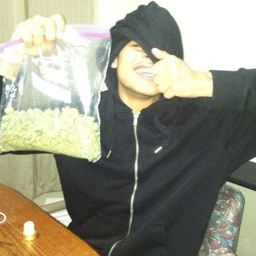Dont Leave Ya Girl Roun Me Tru Playa Fo'Real Follow Ma Other Account @Kid_HeartBrake