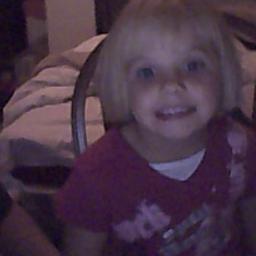 likes redskins cowboys and steelers and motana pizza and chienesae food