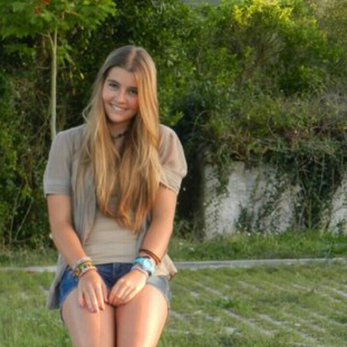 Estudiante de Derecho y Ade. AACodema, balonmano BMG. Gijón