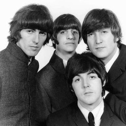 VSRevelles's profile picture. Soñador, amante de lo retro, solidario, ciclista, luchador y fanático indiscutible del mejor grupo musical de toda la historia: THE BEATLES