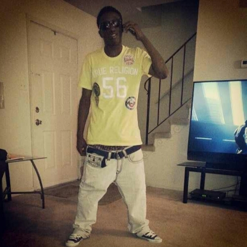 Follow me

IG: LilUzzle