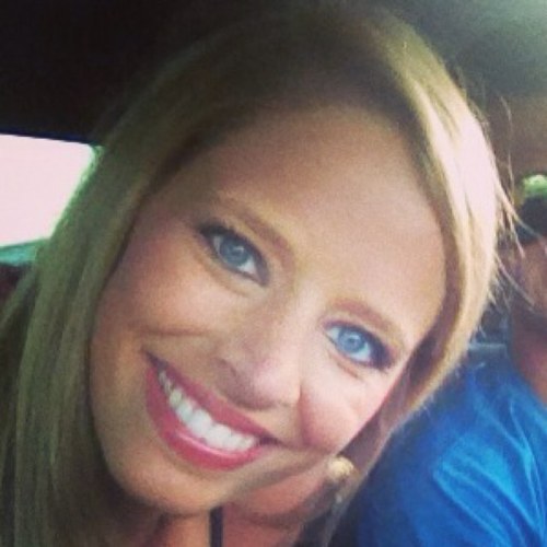 lexie_west's profile picture. Powder your nose, paint your toes, line your lips & keep em closed. Cross your legs, dot your i's & never let em see you cry ❤