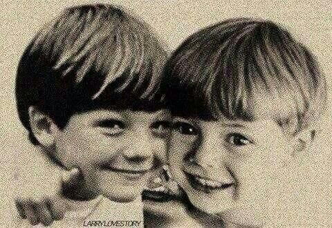 LarryUncovered's profile picture. Y pensar que un simple 'Hi' y un 'Oops' como respuesta hayan podido crear esto. #TeamBullshit LSFTW.