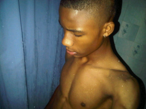 bobomari013's profile picture. You write ur own destiny so failure aint an option.
 Hype Image,Humble Personality. Just keep shit real.
 # MadSquad/ Young Millionaires Ltd