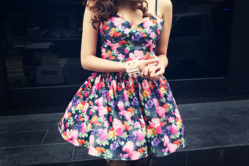 Love Dancing,Singing and One Direction, Emblem3, Union J and ♥Justin Bieber ♥you yes you follow me I don't bite, I  follow back don't worry☺*