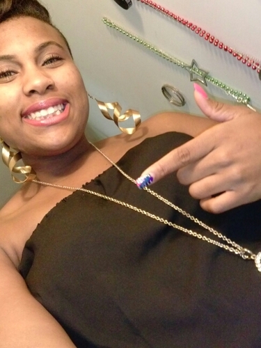 -18years
VA is where i reside
#BullNation
#TarHeels
Follow Me i Follow back !
