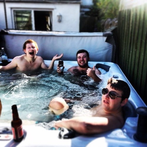 Scottredding77's profile picture. Livin' with my bitches, Hashtag LIVE