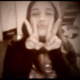 Hola!! Soy Sociable :D Jkajkjsjaskjaks
Me Gusta Paramore lml Yeah!! Tambien Me Gusta One Direction Grrr... ;) & Tambien Big Bang *O*