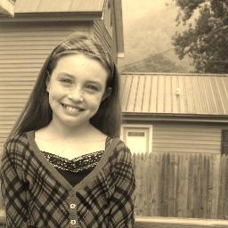 8th grader at BMS. Directioner,Mixer,and I love Ed sheeran! I am a dancer and I play a little basket ball!