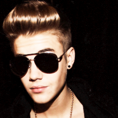 @justinbieber nothing like us  ♪♫  
Muito swag!  seguida:  __/__/__ ás   --:--