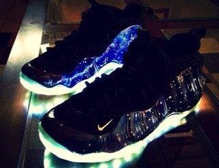 I love kicks n I got kicks. New Website Coming Soon. Hit dat Follow button ~Sneakerheads Only~ Oh and I hoop #DMV