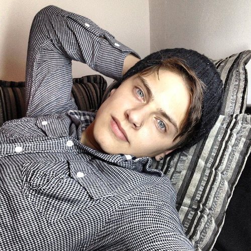 FC Dedicado ao Lindo do @CHRIS_LEAO  ç2 CHRIS ME OFC , FC Feito no dia:18/06